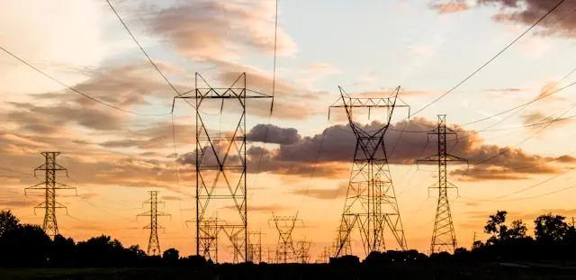 Sektor Tenaga Kuching pada 2026: RM15.2 Bilion dalam Modal, dan Saluran Bakat Menghadap Arah yang Salah