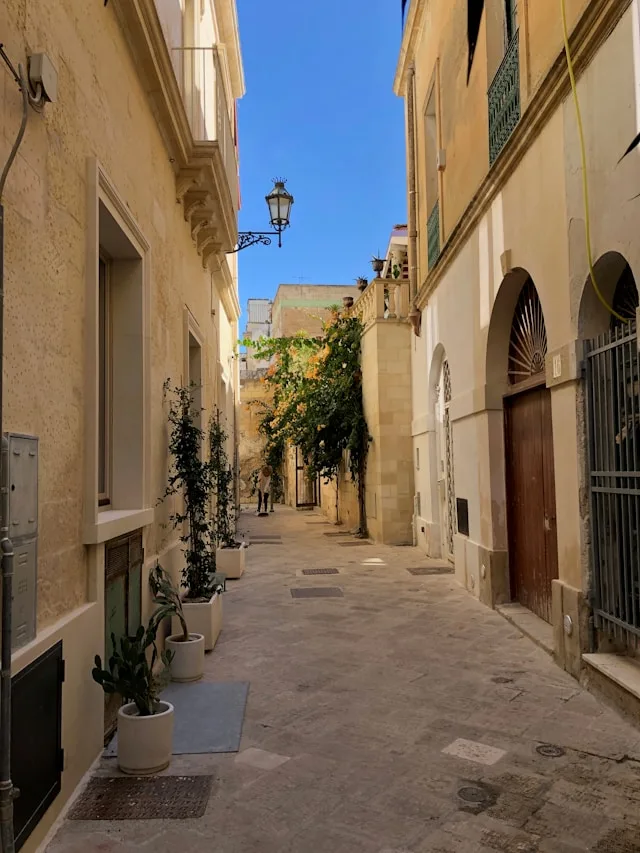 Lecce's Pietra Leccese Sector in 2026: Why the Stone That Built the Baroque Is Losing the People Who Know How to Work It