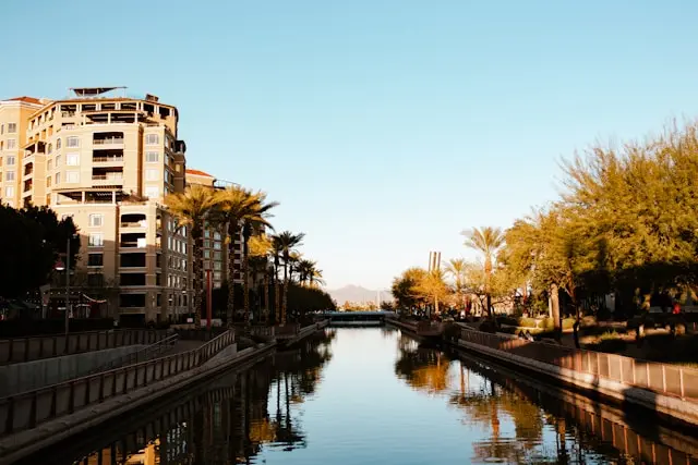 La paradoja de la gestión patrimonial en Scottsdale: el capital llega a raudales, pero los asesores para gestionarlo se van